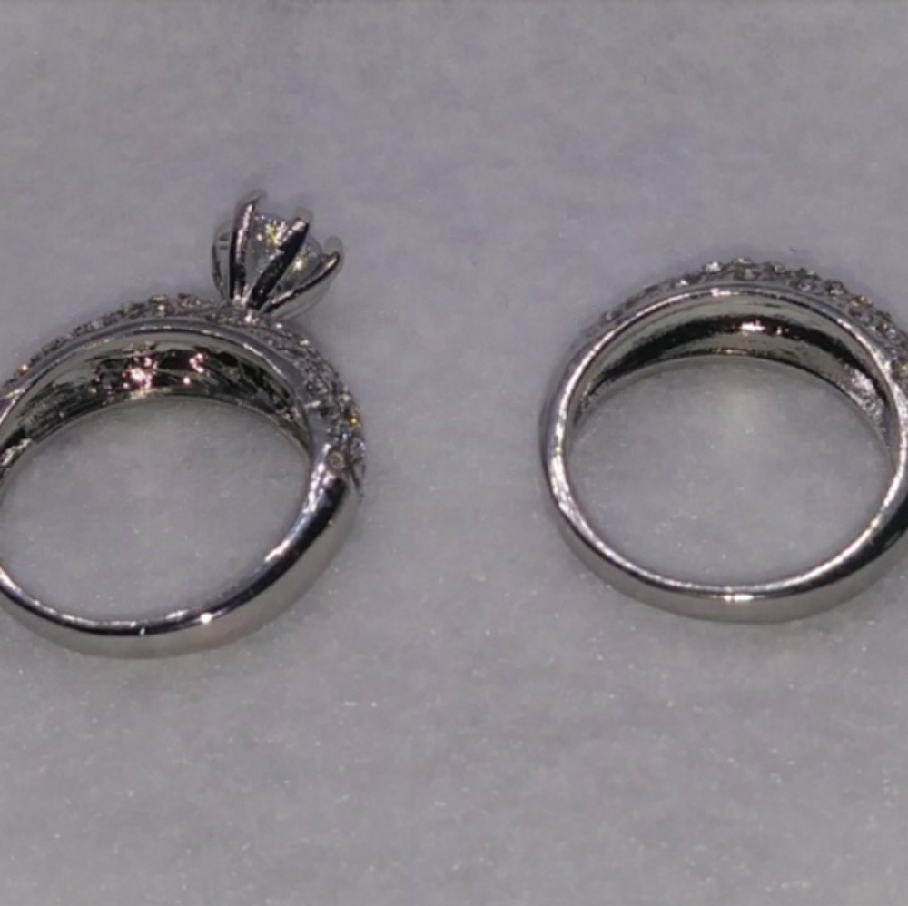 Size 8.5🎀 2 pc. Stunning 925 Classic Style Ring  - Picture 3 of 5